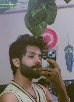 Zexoo - Male escort in New Delhi Photo 1 of 1
