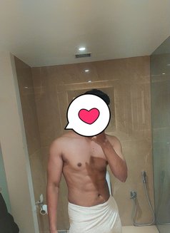 Zey - Male escort in Bangalore Photo 4 of 5