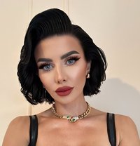 Zeya - escort in Hong Kong