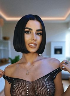 Zeya - escort in Hong Kong Photo 8 of 11