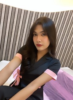 Zeza Th - Transsexual escort in Abu Dhabi Photo 6 of 7