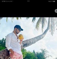 Zezo Masseur - Male escort in Al Ain