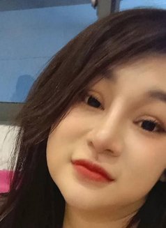 Zhen Ni - masseuse in Muscat Photo 1 of 2