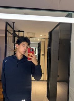 Zhenhao - Male escort in Hong Kong Photo 1 of 4