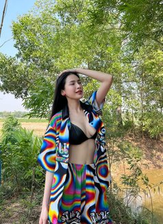 Zhepira - escort in Bali Photo 6 of 8