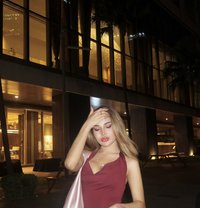 Zia Cutie - Transsexual escort in Manila