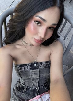 Zia Cutie - Acompañantes transexual in Manila Photo 9 of 21