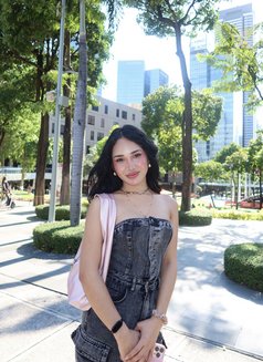 Zia Cutie - Acompañantes transexual in Manila Photo 15 of 21