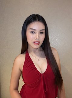 Zia - escort in Makati City Photo 12 of 14