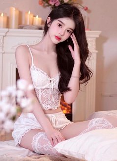 Zia - puta in Phuket Photo 7 of 7