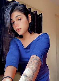 Ziaa - Transsexual dominatrix in Pune Photo 5 of 6