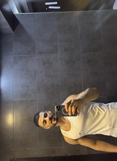 Ziad - Acompañantes masculino in Dubai Photo 11 of 12