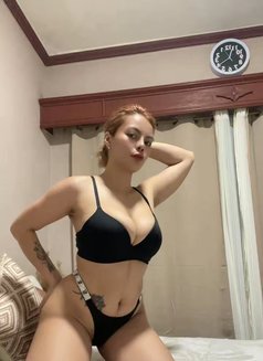 Zieee - escort in Makati City Photo 3 of 25