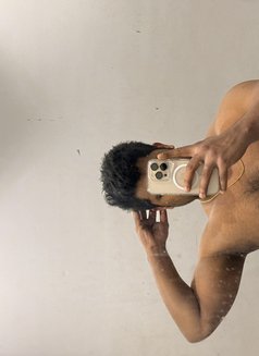 Zimbha - Male escort in Abu Dhabi Photo 1 of 2