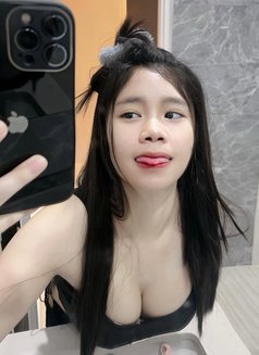 Zin - escort in Pune Photo 4 of 4