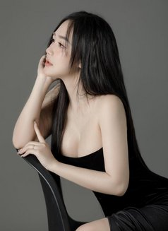 Zin - escort in Gurgaon Photo 2 of 6