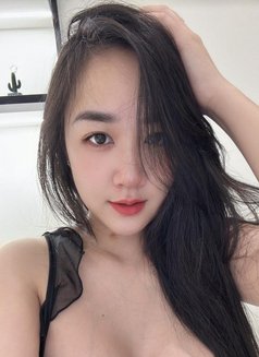 Zin - escort in Gurgaon Photo 4 of 6