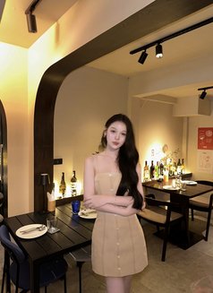 Zindy - escort in Taipei Photo 6 of 8