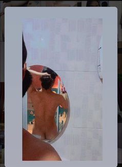 Zindy - Transsexual escort in Al Manama Photo 10 of 11