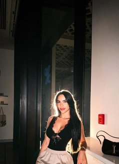 Zindy Vvip - Acompañantes transexual in Doha Photo 3 of 10
