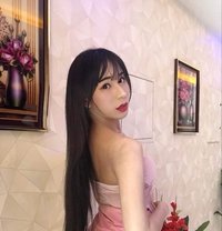 Yuki - Transsexual escort in Dubai