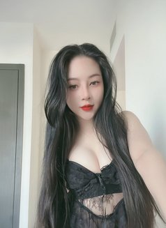 Zingzhi - escort in Dubai Photo 2 of 12
