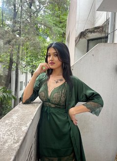 Zinni - Acompañantes transexual in Pune Photo 10 of 10