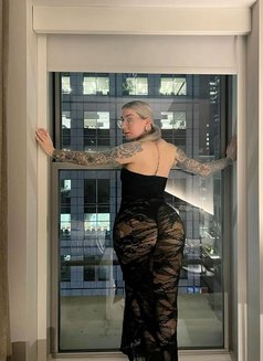 Zinnia Hot Milf Escort - puta in Ho Chi Minh City Photo 1 of 4