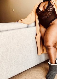 Zinno-videos/videocalls- GFE.- incall - escort in Nairobi Photo 14 of 15