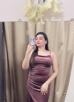 Ziya Baby - Acompañantes transexual in Mumbai Photo 1 of 5