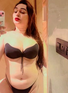 Ziya Baby - Acompañantes transexual in Mumbai Photo 5 of 5