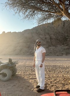 Ziyad Amir - Male escort in Khobar Photo 7 of 8