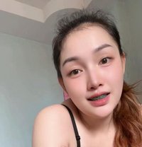 Zizi - Intérprete de adultos in Jakarta