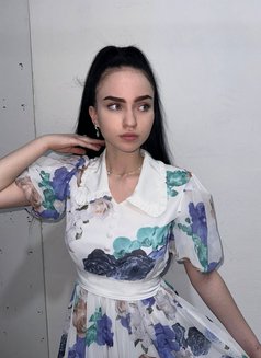 Zlata - escort in Phuket Photo 3 of 12