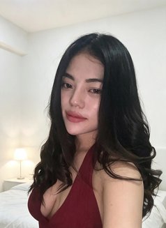 Zoana - escort in Bali Photo 3 of 8