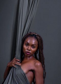 Zodiac Zozo - masseuse in Nairobi Photo 3 of 9