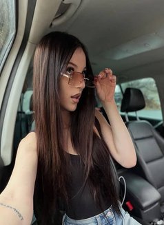 Zoe - escort in Bangkok Photo 2 of 6