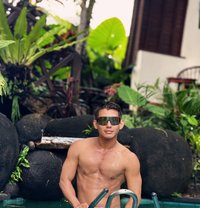 Zoe Bali - Male escort in Bali