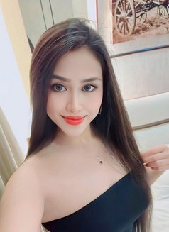 Zoe - Masajista in Al Manama Photo 5 of 7