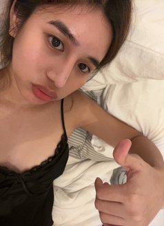Zoe - escort in Taipei Photo 11 of 17