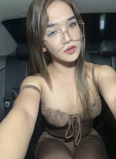 Zoe Goes Both - Acompañantes transexual in Manila Photo 1 of 9