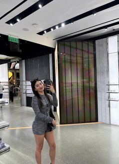 Zoe Goes Both - Acompañantes transexual in Manila Photo 8 of 9