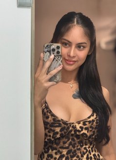 Zoe( just arrive in Taipie) - puta in Taipei Photo 1 of 28