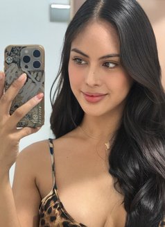 Zoe( just arrive in Taipie) - puta in Taipei Photo 2 of 28