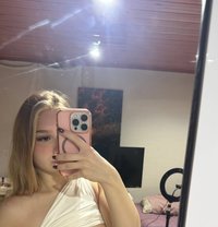 Zoe Morgan - escort in New Delhi