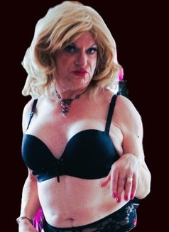 Zoë Sapphire Feelgood - Transsexual escort in Manchester Photo 6 of 24