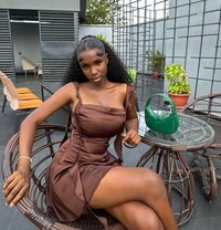 ZOE SWEET 16 ANAL SEX NO CONDOM - puta in Mumbai Photo 1 of 1