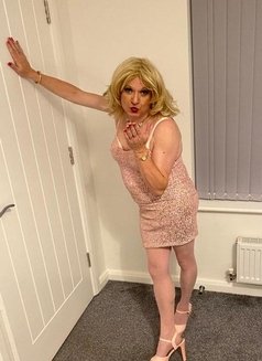 ZoëTS - Transsexual escort in Preston Photo 14 of 16