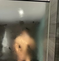 Zoey.Body2Body - Transsexual escort in Ajmān Photo 1 of 8