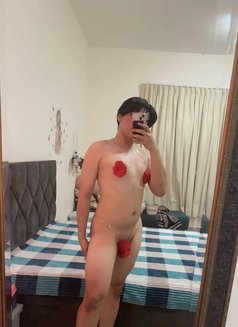 Zoey.Body2Body - Transsexual escort in Ajmān Photo 3 of 8